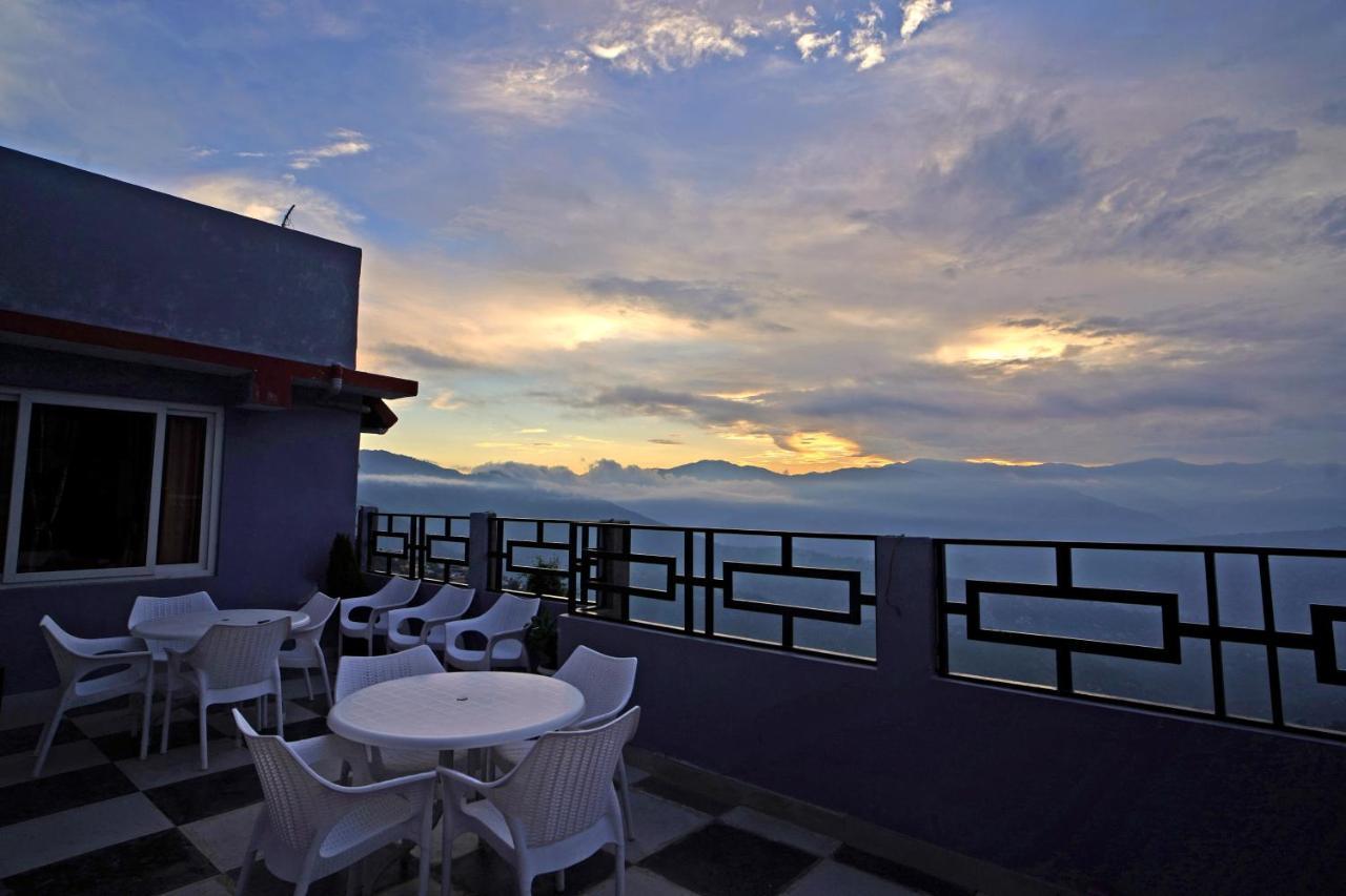 Hotel Hill Queen Near Sherpa Gumba Darjeeling Mall 5 Min Couple Friendly Bagian luar foto