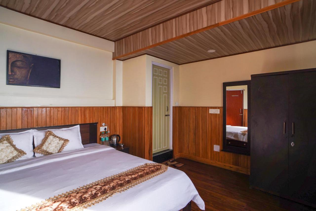 Hotel Hill Queen Near Sherpa Gumba Darjeeling Mall 5 Min Couple Friendly Bagian luar foto