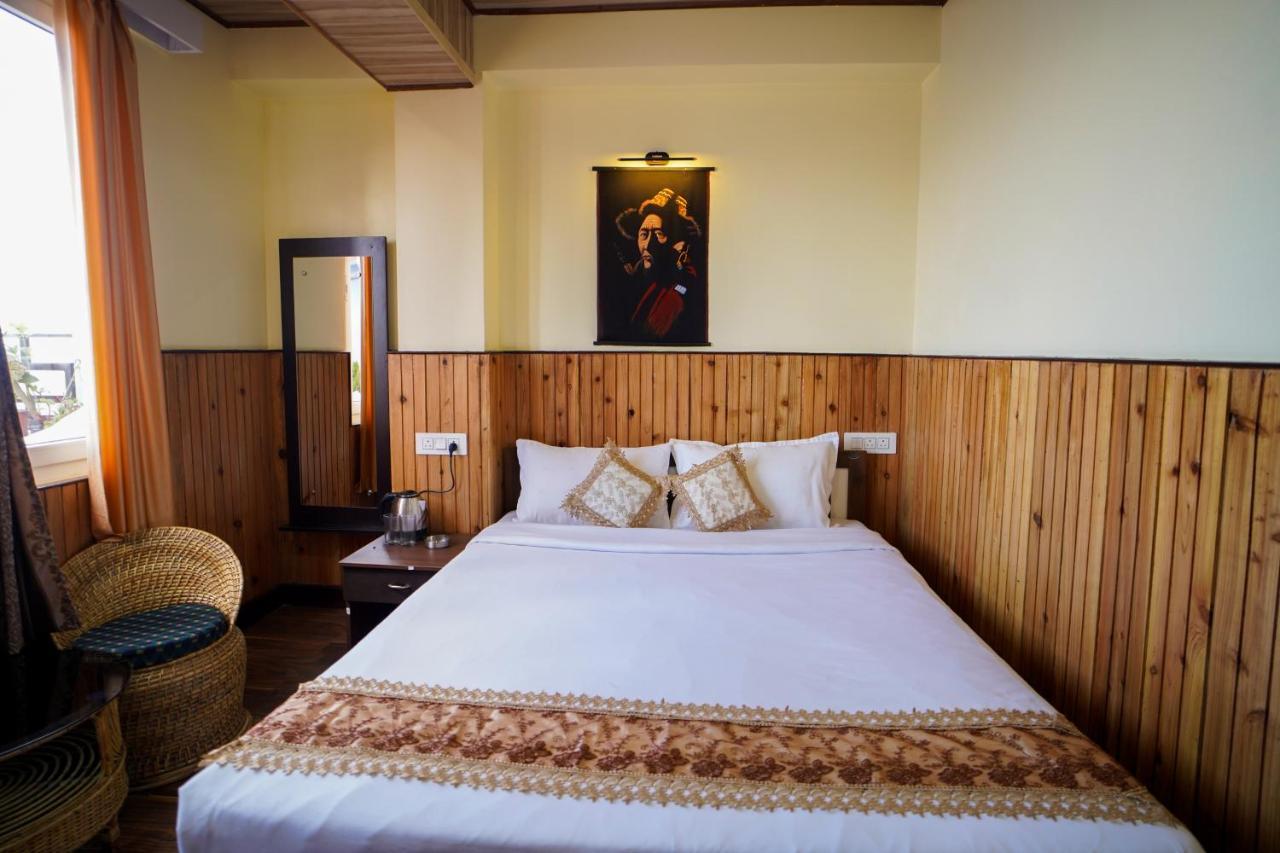 Hotel Hill Queen Near Sherpa Gumba Darjeeling Mall 5 Min Couple Friendly Bagian luar foto