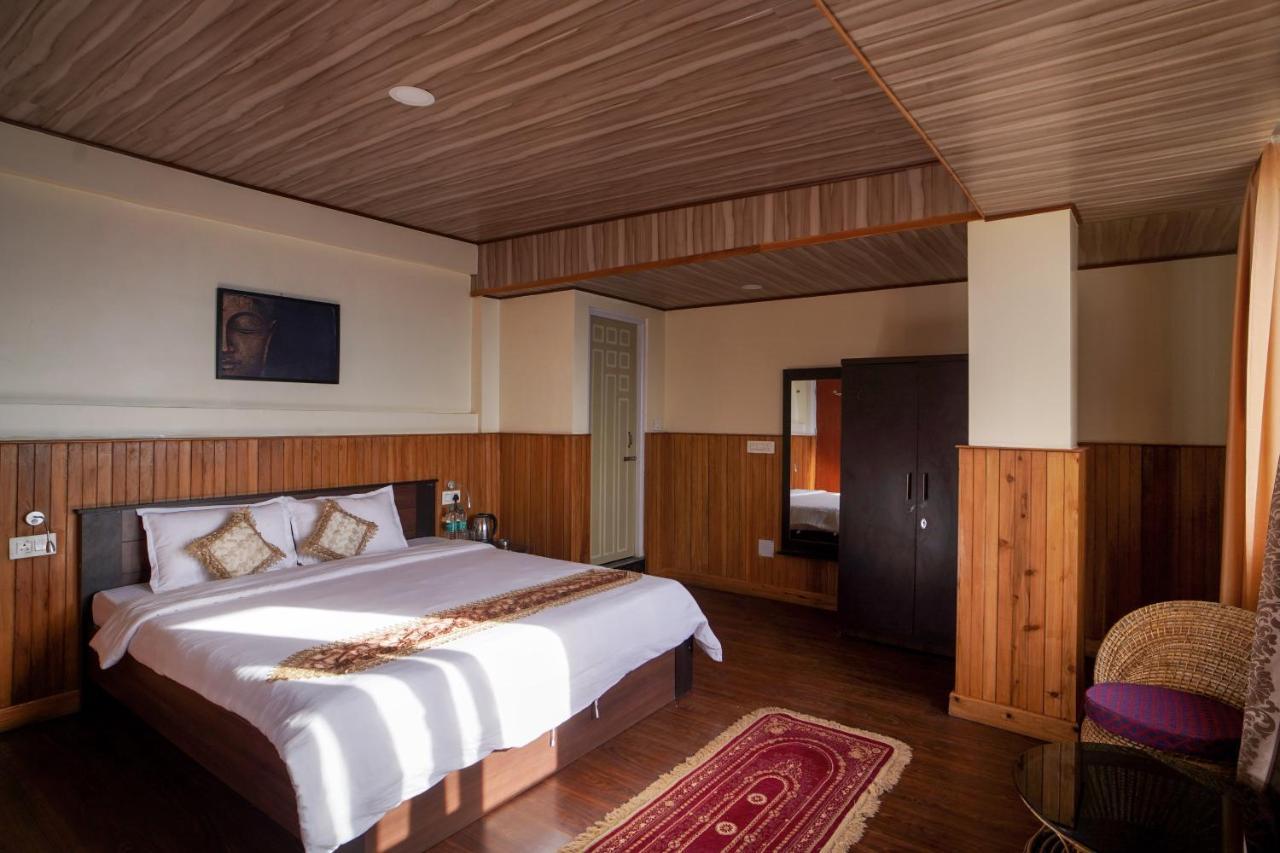 Hotel Hill Queen Near Sherpa Gumba Darjeeling Mall 5 Min Couple Friendly Bagian luar foto