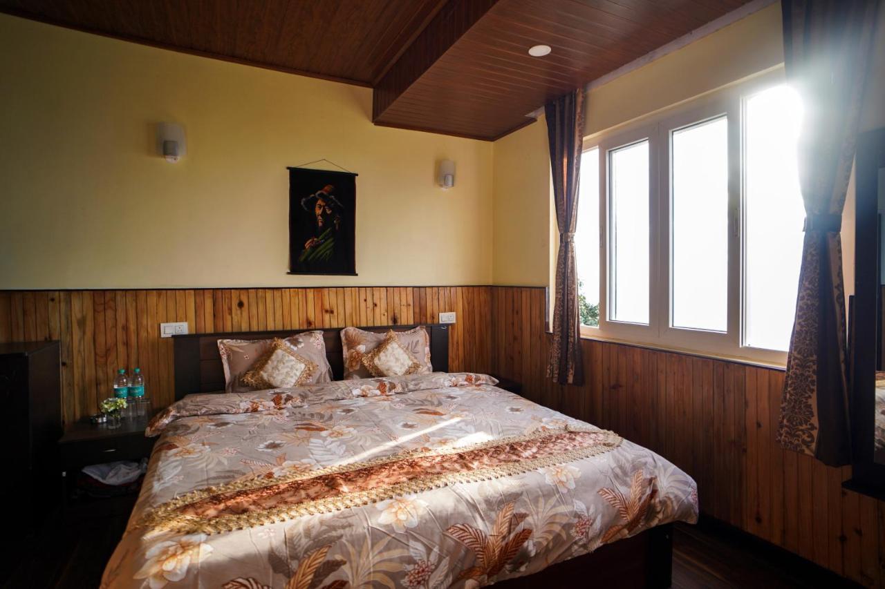 Hotel Hill Queen Near Sherpa Gumba Darjeeling Mall 5 Min Couple Friendly Bagian luar foto