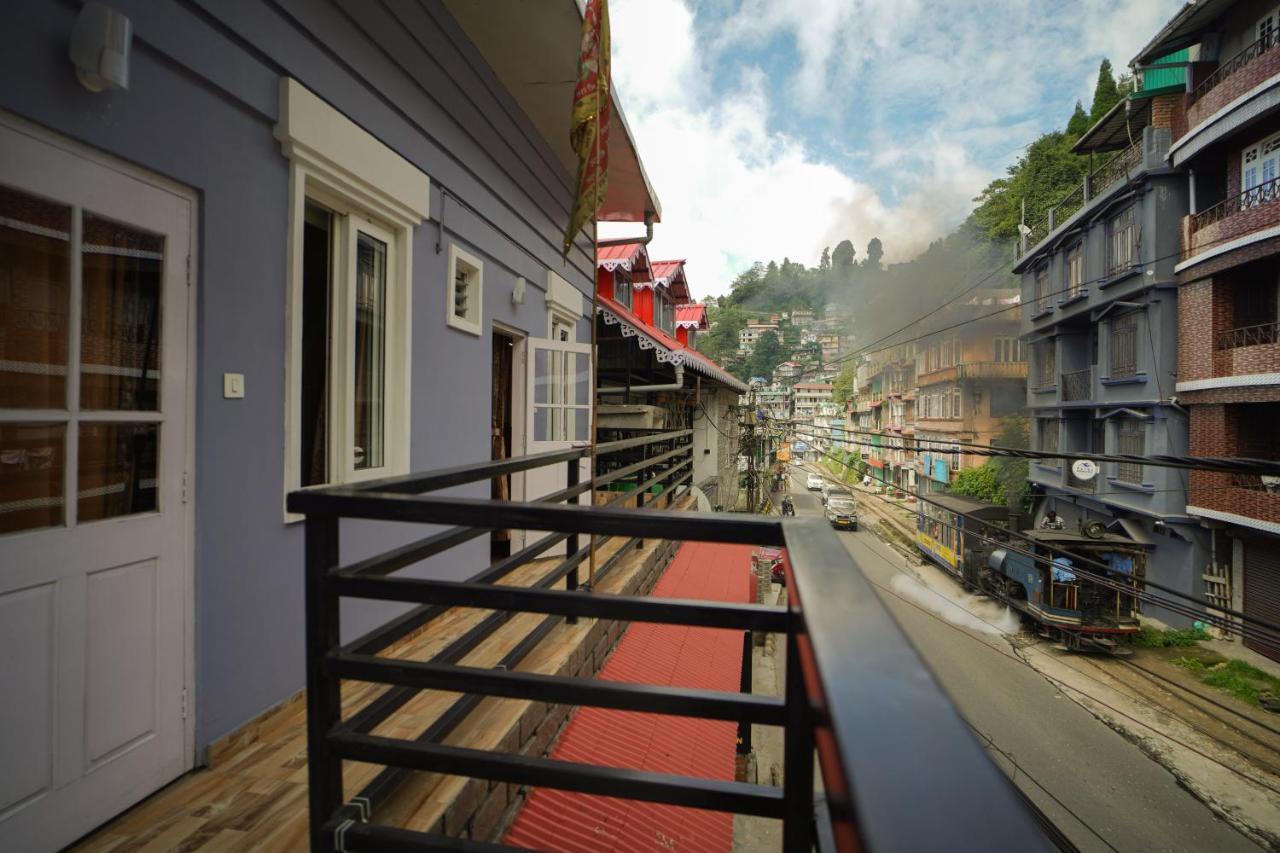 Hotel Hill Queen Near Sherpa Gumba Darjeeling Mall 5 Min Couple Friendly Bagian luar foto